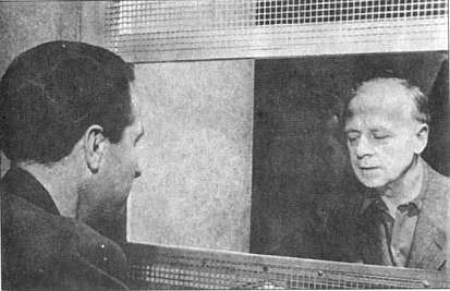 И.Риббентроп со своим адвокатом во время процесса