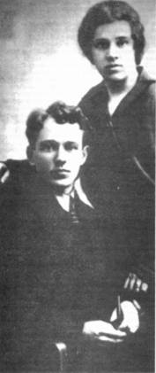Шолохов с женой в 1924 году